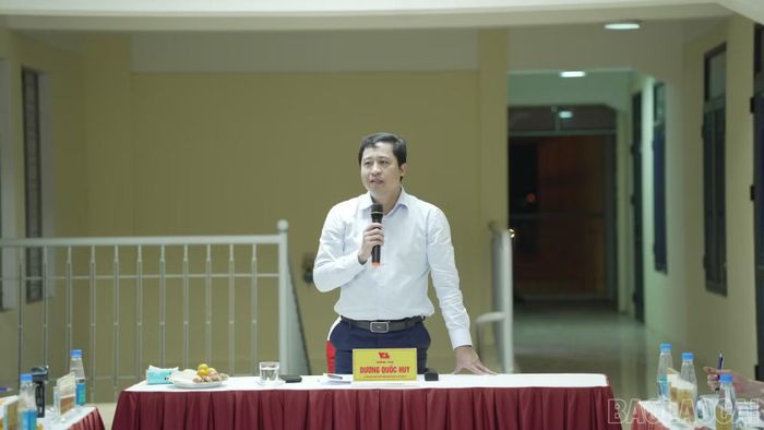 Đồng chí Dương Quốc Huy kết luận cuộc họp rút kinh nghiệm sau tổng duyệt chương trình khai mạc Lễ hội Văn hóa, Du lịch Mường Lò.