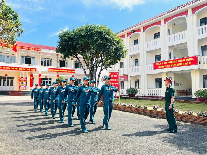 Giáo dục, rèn luyện lực lượng dân quân chấp hành nghiêm kỷ luật