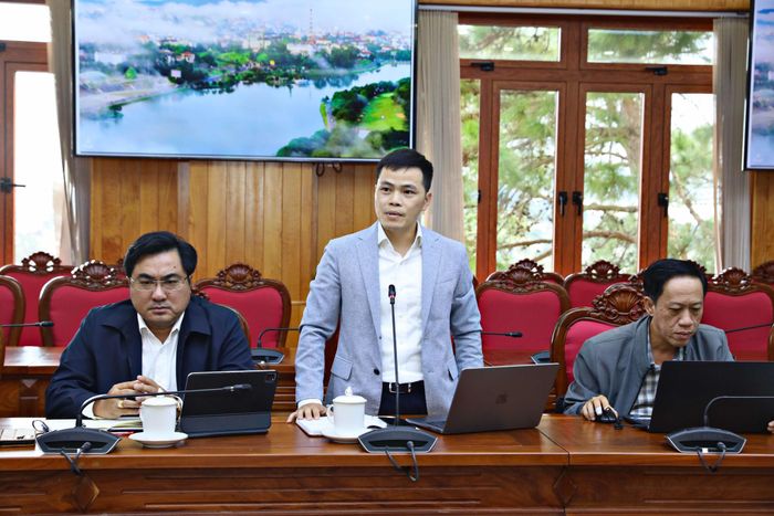 Phó Giám đốc Sở KH&CN Nguyễn Đức Mạnh phát biểu tại buổi làm việc