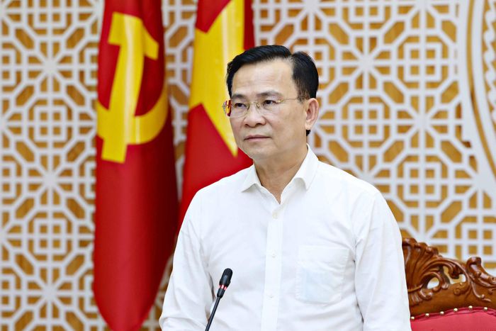 Ủy viên Ban Chấp hành Trung ương Đảng, Phó Bí thư Tỉnh ủy, Chủ tịch UBND tỉnh Hồ Văn Mười yêu cầu Sở KH&CN tập trung quyết liệt giải ngân vốn đầu tư công