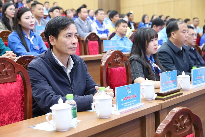 Các đại biểu tham dự chương trình