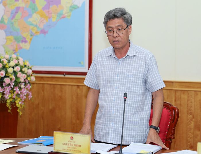 Đồng chí Nguyễn Minh, Tỉnh ủy viên, Phó Chủ tịch UBND tỉnh phát biểu tại buổi làm việc