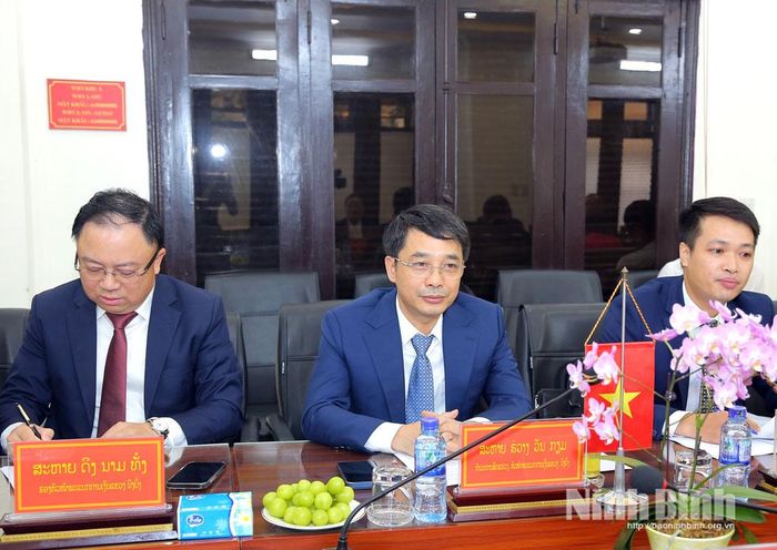 Đồng chí Hoàng Văn Kiên, Tỉnh ủy viên, Giám đốc sở Tài Chính tỉnh Ninh Bình phát biểu tại hội đàm.