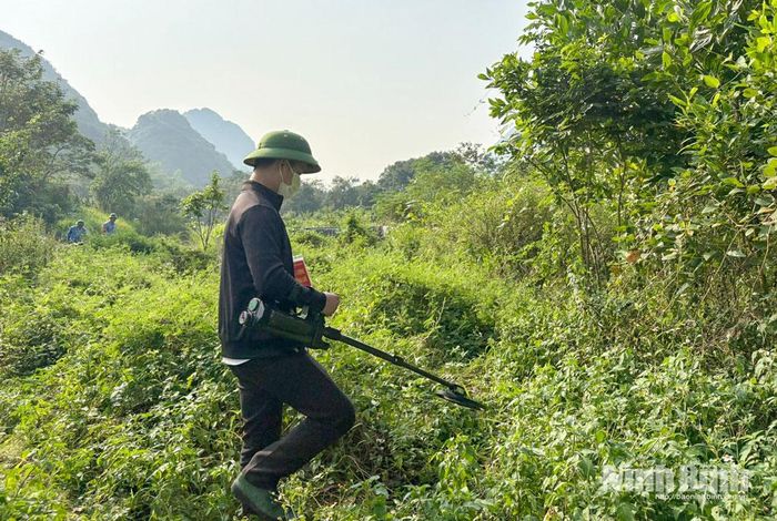 Lực lượng chức năng thực hiện nghiệp vụ, đảm bảo tuyệt đối an toàn về người, tài sản.