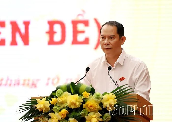 Đại biểu Phùng Thế Hải tham luận tại kỳ họp.