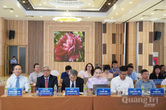 Các đại biểu tham dự hội thảo - Ảnh: Nh.V