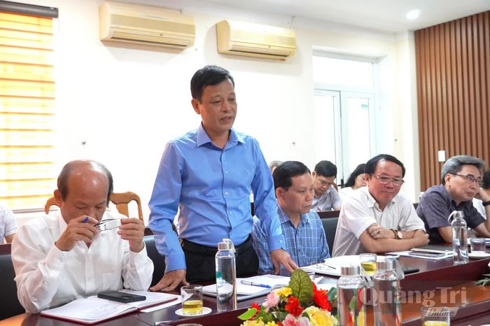 Đại diện lãnh đạo Báo và phát thanh, truyền hình Quảng Trị phát biểu tại buổi làm việc - Ảnh: X.P