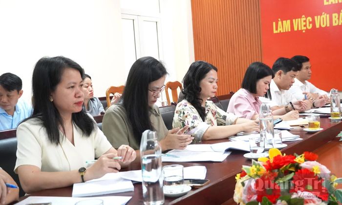 Các đại biểu tham dự buổi làm việc - Ảnh: X.P