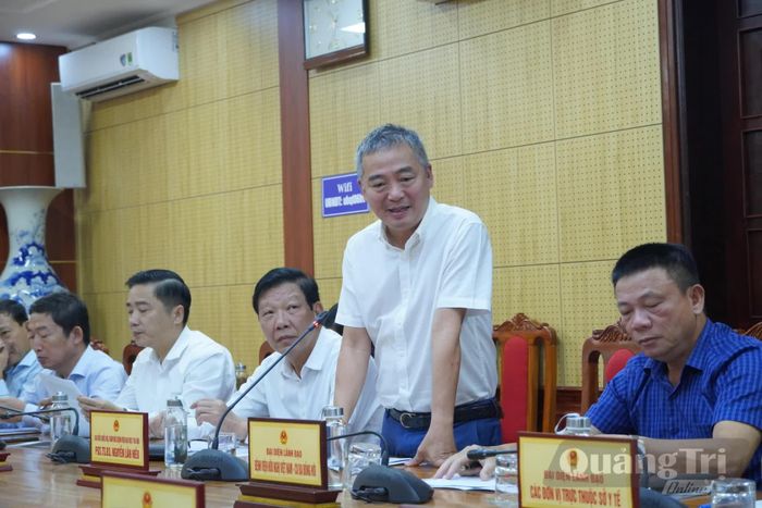 PGS.TS.BS Nguyễn Lân Hiếu, Giám đốc Bệnh viện đại học Y Hà Nội phát biểu tại buổi làm việc - Ảnh: H.L