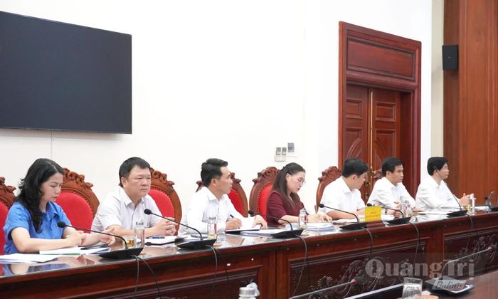 Các đại biểu tham dự buổi làm việc - Ảnh: X.P