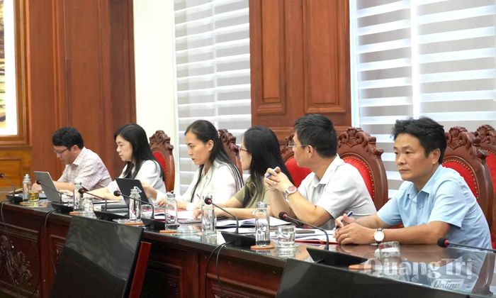 Các đại biểu tham dự buổi làm việc - Ảnh: X.P