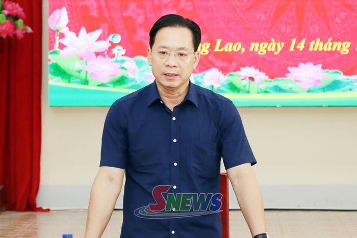 Đồng chí Bí thư Tỉnh ủy phát biểu tại cuộc làm việc.