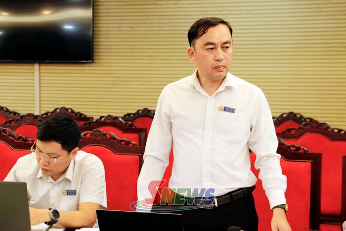 Lãnh đạo Trung tâm Trợ giúp pháp lý Nhà nước tỉnh phát biểu tại cuộc làm việc.