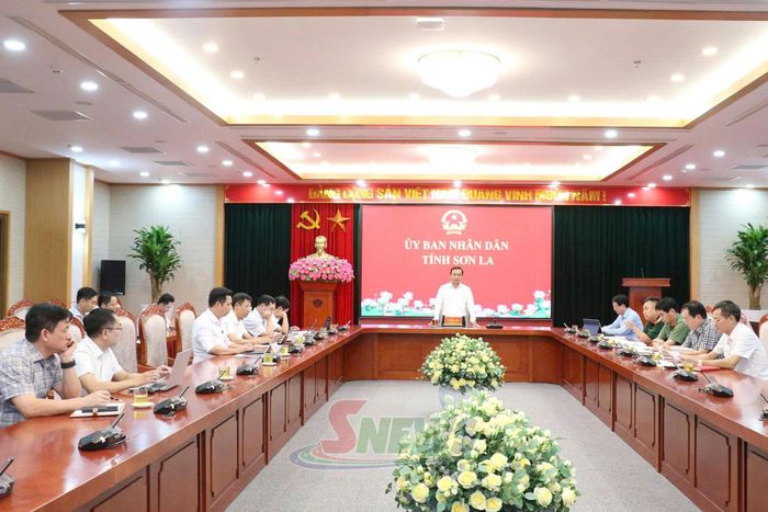Cuộc họp đôn đốc tiến độ hoàn thành xây dựng và vận hành Trường Nội trú liên cấp Tiểu học - THCS tại các xã biên giới.