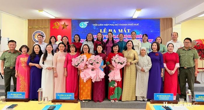Ra mắt Câu lạc bộ “Tư vấn, hỗ trợ giải quyết một số vấn đề xã hội liên quan đến phụ nữ và trẻ em” 
