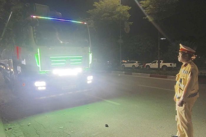 Hình ảnh thực tế cho thấy độ chói của dải đèn Led.