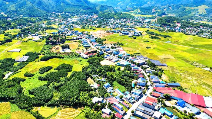 Trên địa bàn tỉnh Lào Cai (khu vực tỉnh Yên Bái trước đây), tuyến TL175 đi qua địa phận Văn Yên và Văn Chấn, với ba gói thầu xây lắp XL09, XL10 và XL11 thuộc dự án kết nối giao thông các tỉnh miền núi phía Bắc. Tổng giá trị ba gói thầu là 1.386,891 tỷ đồng.