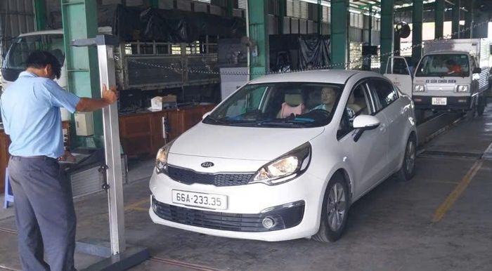 Kiểm định phương tiện tại Trung tâm đăng kiểm 66-01S.