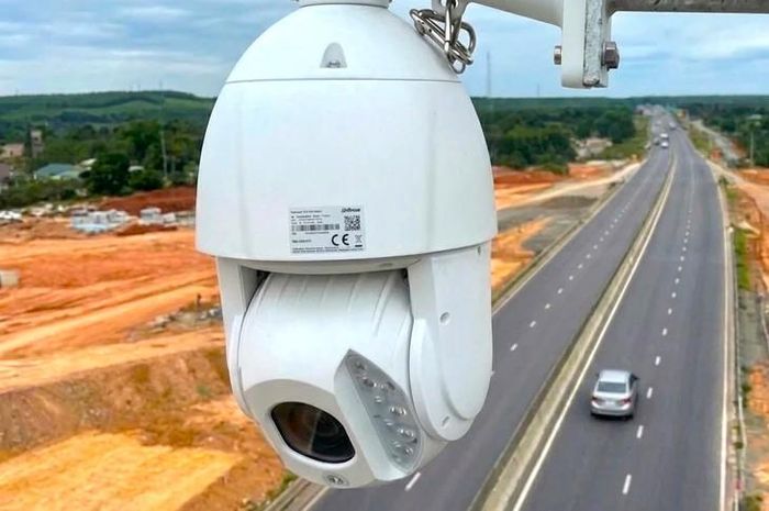Hệ thống camera này có nhiệm vụ giám sát giao thông, phát hiện các hành vi vi phạm, sự cố trên tuyến để phục vụ công tác quản lý, vận hành cao tốc.