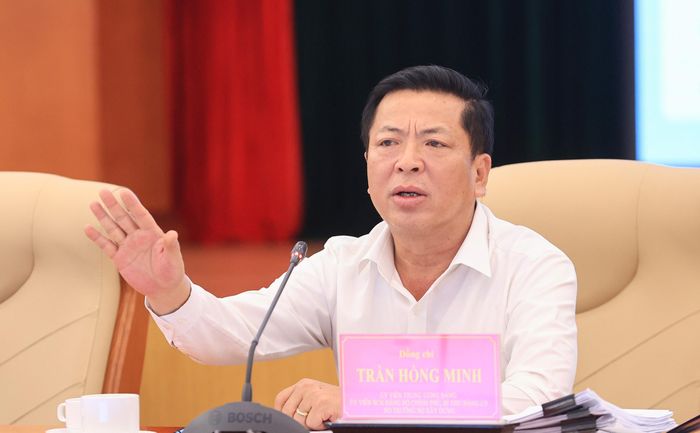 Bộ trưởng Bộ Xây dựng Trần Hồng Minh phát biểu tại hội nghị (Ảnh: Tạ Hải).