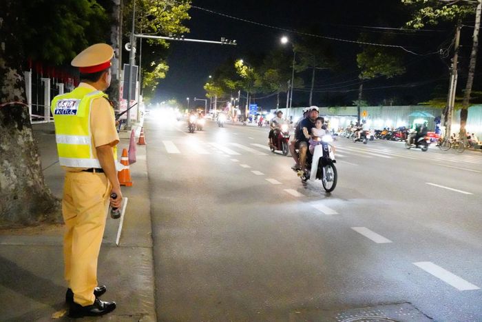 CSGT Đồng Nai tăng cường kiểm tra xử lý vi phạm giao thông.