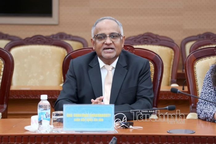 Giám đốc Quốc gia ADB tại Việt Nam Shantanu Chakraborty phát biểu. Ảnh: Đức Minh