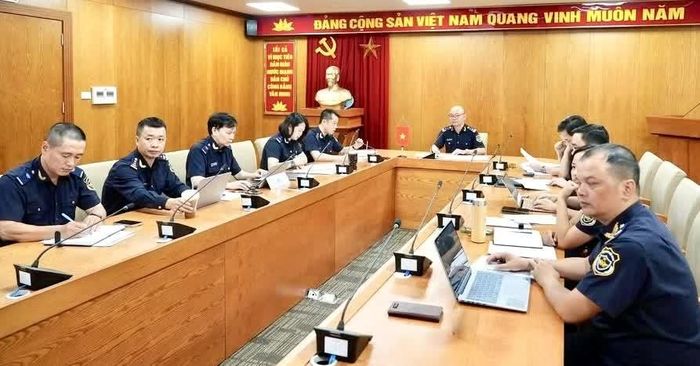Ông Nguyễn Anh Tài, Phó Trưởng ban Giám sát quản lý về hải quan chủ trì làm việc với Hải quan Nam Ninh. Ảnh: Cục Hải quan