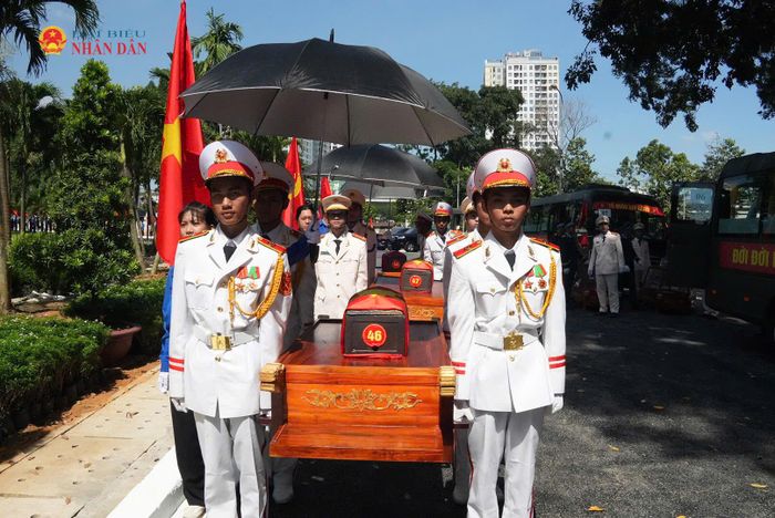 Hài cốt các Anh hùng liệt sĩ được an tang tại Nghĩa trang liệt sĩ TP. Hồ Chí Minh. Ảnh: Thạc Hiếu