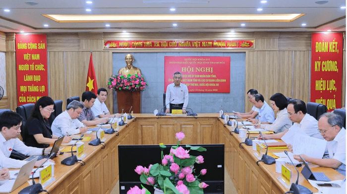 Đoàn ĐBQH tỉnh Thanh Hóa làm việc với UBND tỉnh, Ủy ban MTTQ tỉnh và các cơ quan liên quan Ảnh: Minh Hiếu