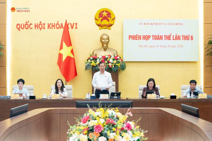 Toàn cảnh phiên họp. Ảnh: Phạm Thắng