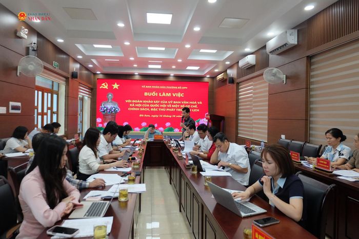 Quang cảnh chương trình
