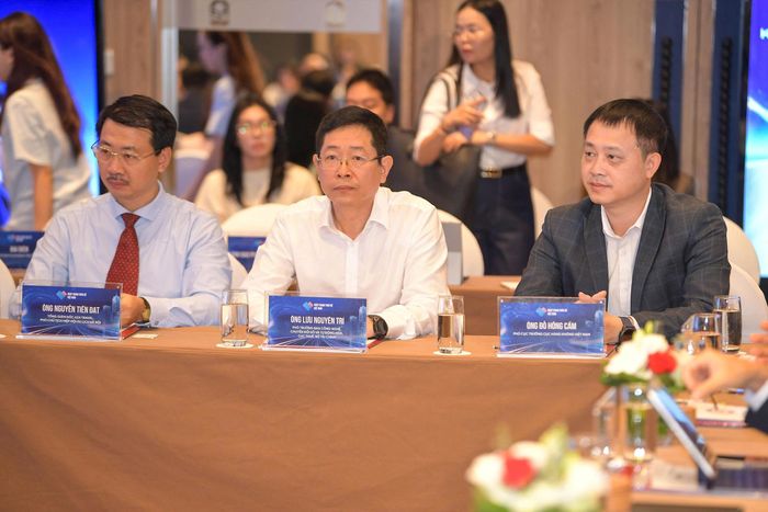 Các đại biểu tham dự Hội thảo