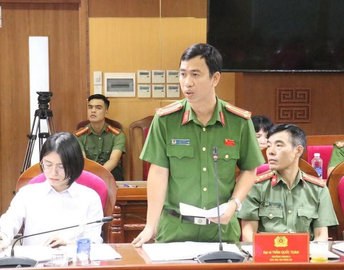 Đại diện một số đơn vị thuộc Công an TP Đà Nẵng góp ý hoàn thiện dự thảo Luật.