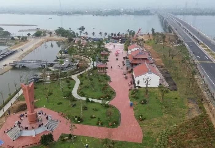 Di tích lịch sử Bến phà Gianh ở Quảng Trị nơi một thời hoa lửa "xe chưa qua nhà không tiếc".