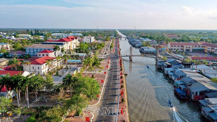 Diện mạo khang trang của xã Cái Nước. Ảnh: VIỆT TIẾN