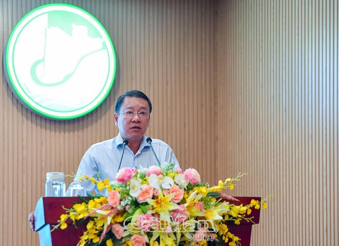 Ông Thái Trường Giang, Phó Giám đốc Sở Khoa học và Công nghệ, trả lời câu hỏi về nâng cao hiệu quả hoạt động của gần 1.400 tổ công nghệ số cộng đồng trên địa bàn tỉnh.