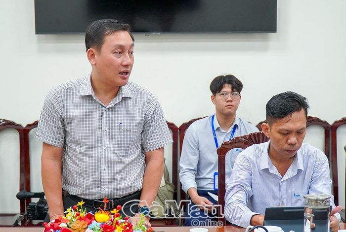 Ông Huỳnh Tuấn Anh, Giám đốc Trung tâm Chuyển đổi số, báo cáo đánh giá kết quả triển khai thí điểm phần mềm KPI sau 3 tháng sử dụng.