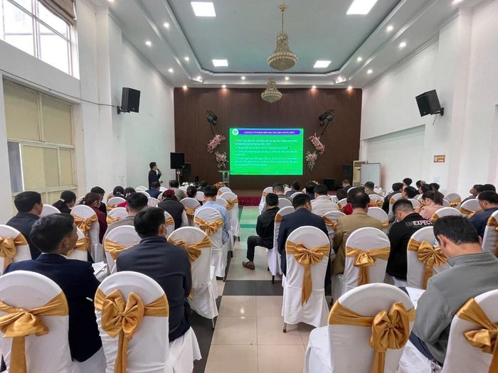   Lớp tập huấn về Chuyển đổi số trong xây dựng nông thôn mới ở Khách sạn Kim Thành (Vĩnh Yên). Ảnh: Minh Anh
