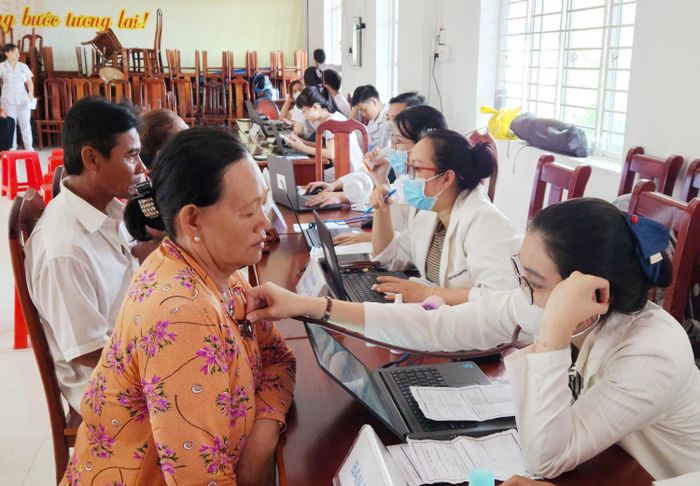 TP Cần Thơ đang tập trung khám sức khỏe toàn dân. (Ảnh: Duy Khang)