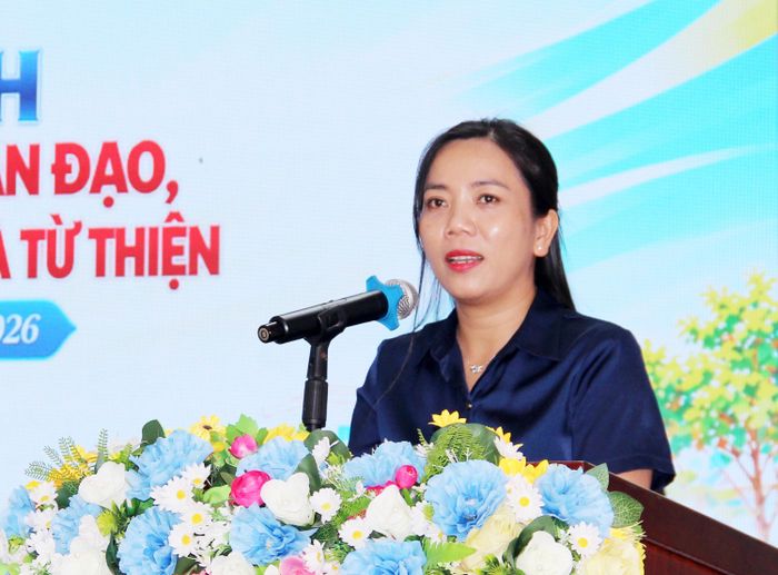 Phó Chủ tịch Ủy ban MTTQ Việt Nam TP Cần Thơ Triệu Thị Ngọc Diễm chia sẻ tại chương trình. (Ảnh: Duy Khang)