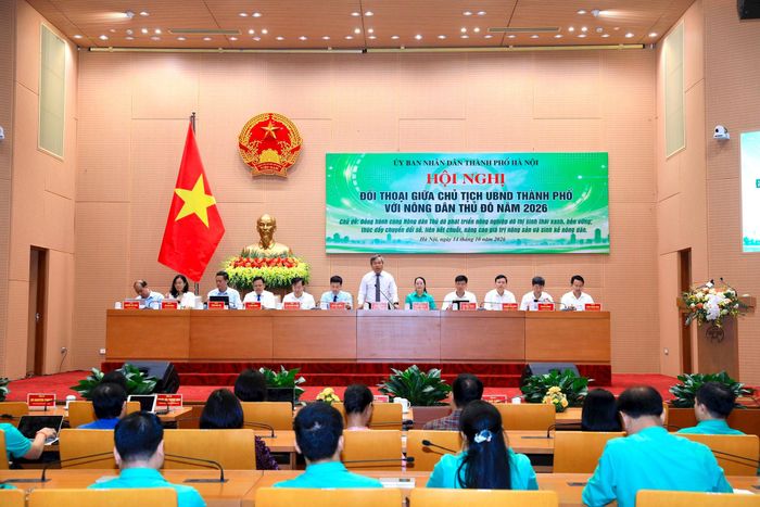 Chủ tịch UBND thành phố Hà Nội Vũ Đại Thắng phát biểu khai mạc hội nghị. Ảnh: Viết Thành