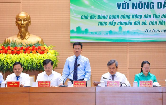 Phó Chủ tịch UBND thành phố Bùi Duy Cường phát biểu tại hội nghị. Ảnh: Viết Thành