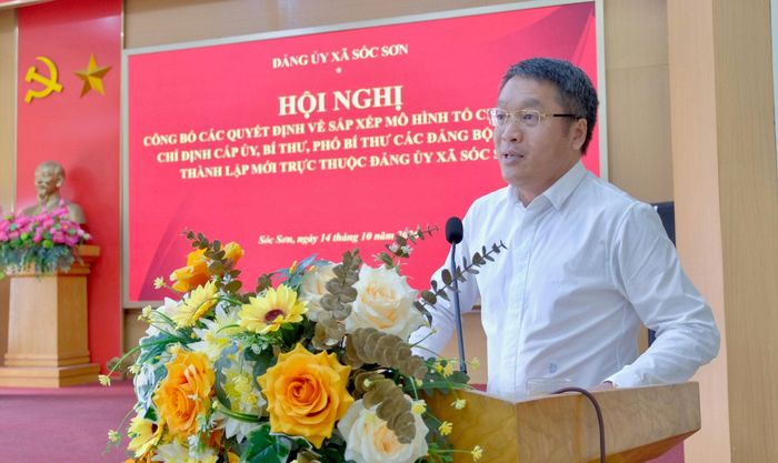 Bí thư Đảng ủy xã Sóc Sơn Bùi Bảo Tuấn phát biểu. Ảnh: Tùng Nguyễn.
