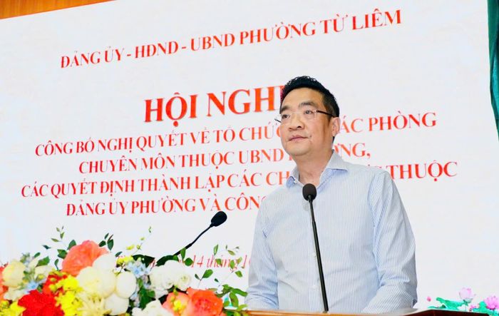 Bí thư Đảng uỷ phường Nguyễn Trọng Kỳ Anh phát biểu tại hội nghị. Ảnh: PV