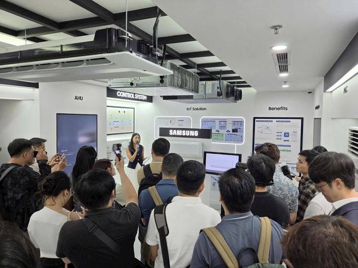 Sự kiện trao đổi với 50 cơ quan truyền thông khu vực Đông Nam Á được tổ chức tại Samsung Business Experience Studio (BES) vừa khai trương ở Hà Nội. Ảnh: Bá Tân