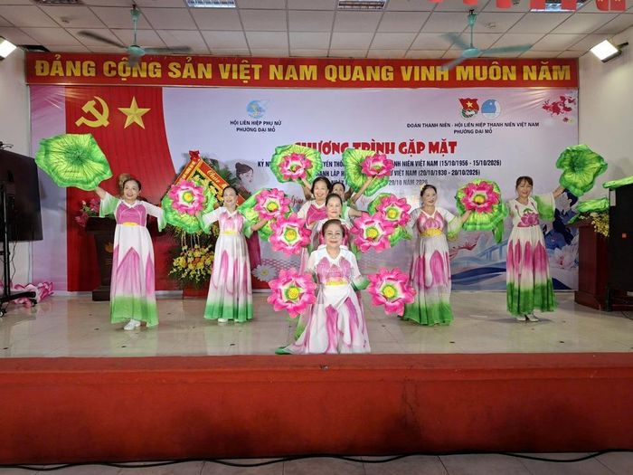 Hình ảnh tiết mục văn nghệ tại chương trình. Ảnh: PV