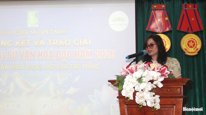 Phó Chủ tịch Hội Người mù Việt Nam Đinh Việt Anh phát biểu tại chương trình. Ảnh: Vi Giáng