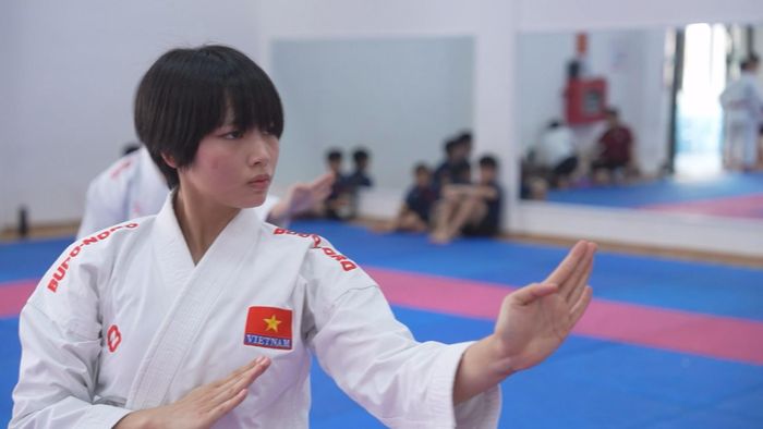 Đội tuyển karate Hà Nội hướng đến thành tích cao nhất tại Đại hội Thể thao toàn quốc lần thứ X. Ảnh: Ngân Hà