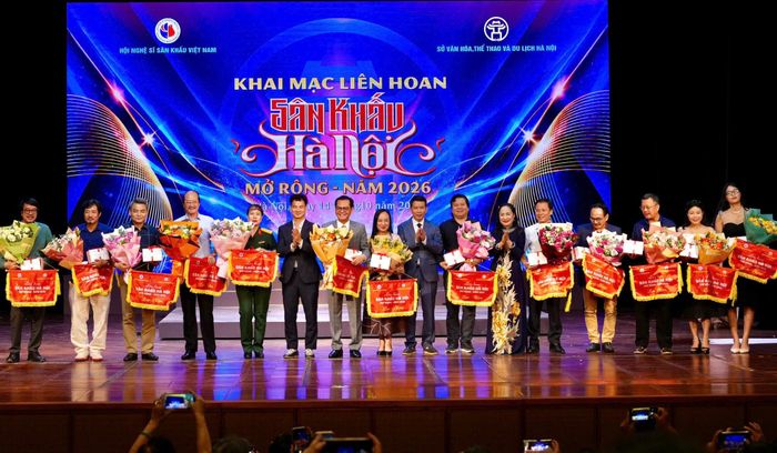 Các đơn vị nghệ thuật tham gia liên hoan. Ảnh: Ngọc Tú