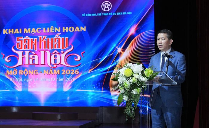 Giám đốc Sở Văn hóa, Thể thao và Du lịch Hà Nội Phạm Tuấn Long phát biểu tại lễ khai mạc. Ảnh: Ngọc Tú